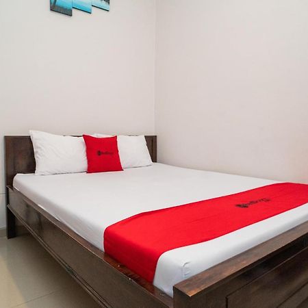 Reddoorz At Merr Rungkut Jl Gunung Anyar Gununganjar Exterior photo