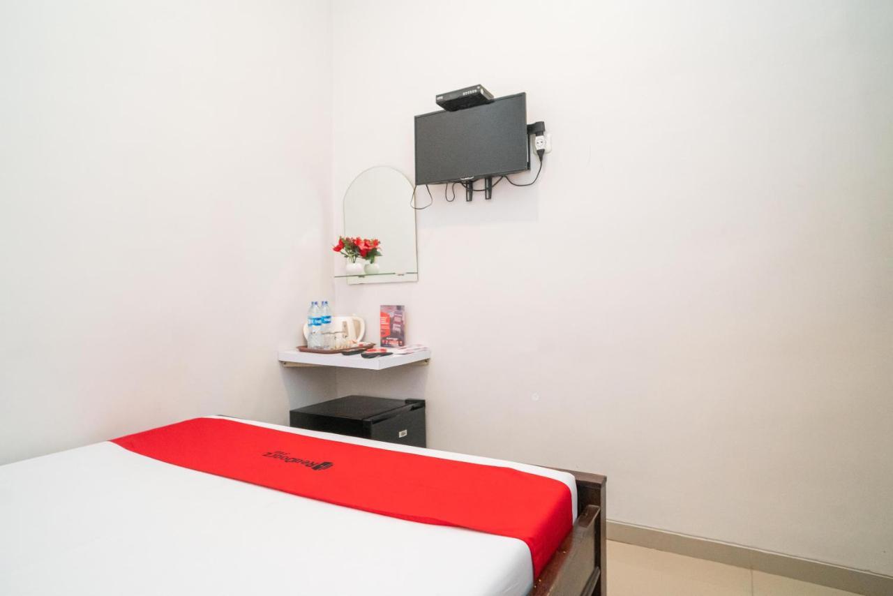 Reddoorz At Merr Rungkut Jl Gunung Anyar Gununganjar Exterior photo