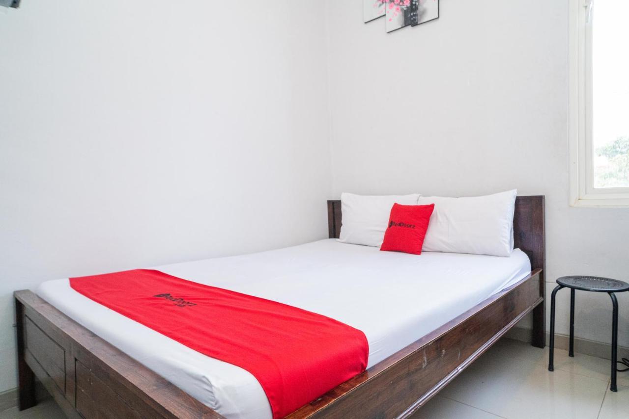 Reddoorz At Merr Rungkut Jl Gunung Anyar Gununganjar Exterior photo