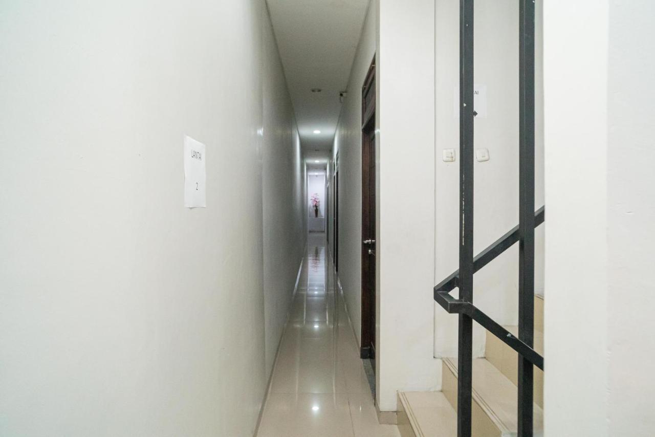 Reddoorz At Merr Rungkut Jl Gunung Anyar Gununganjar Exterior photo