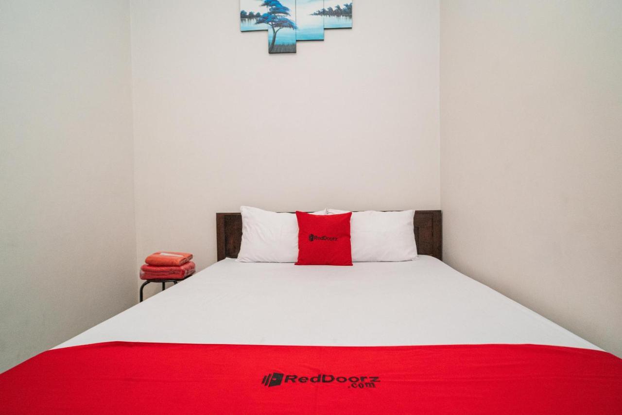 Reddoorz At Merr Rungkut Jl Gunung Anyar Gununganjar Exterior photo